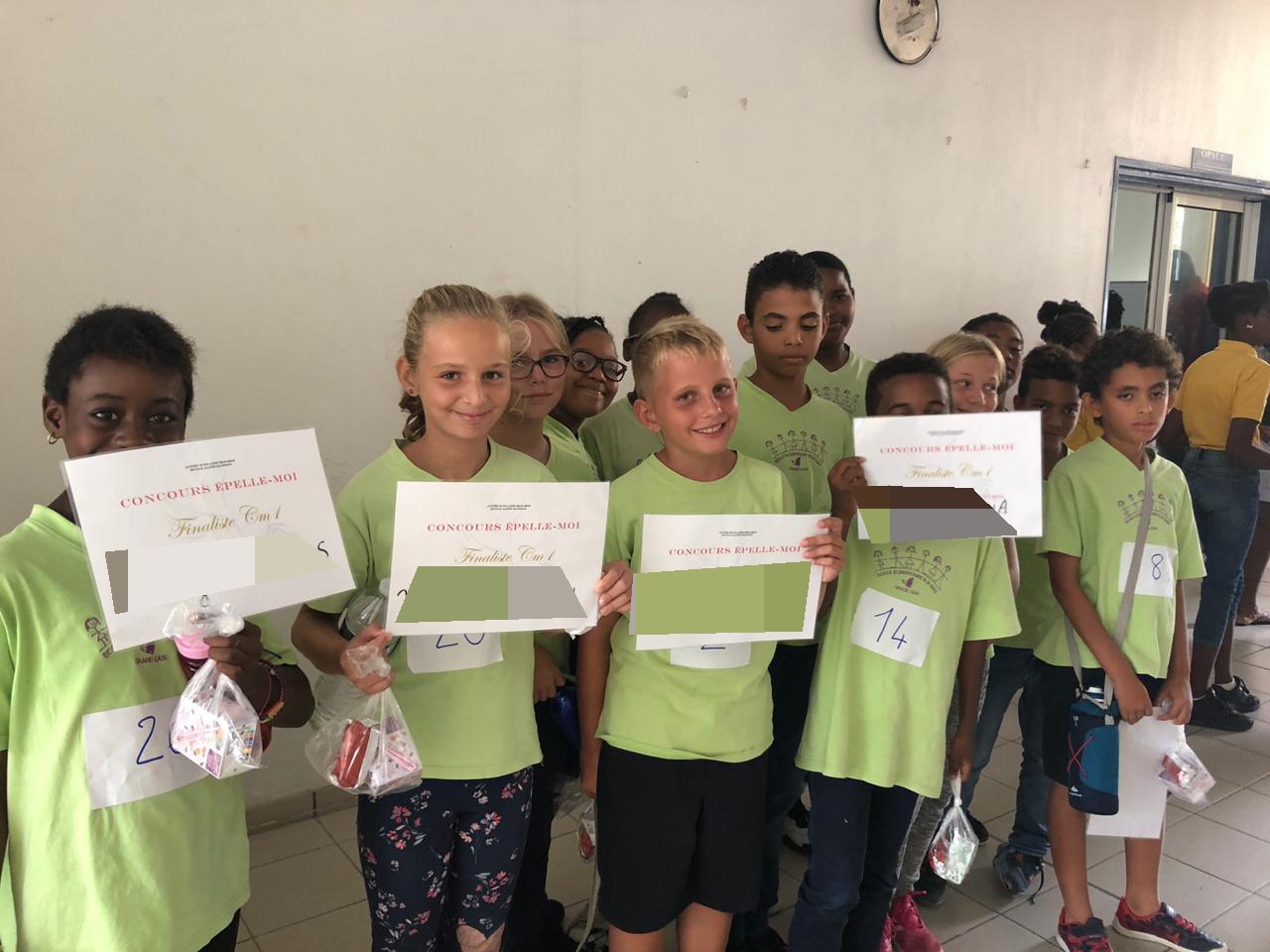 E-P-E-L-L-E-M-O-I Elie Gibbs