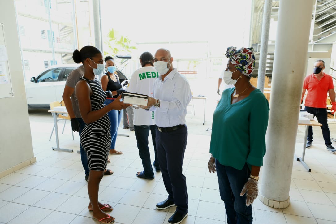 Distribution du matériel numérique au lycée général et technologique