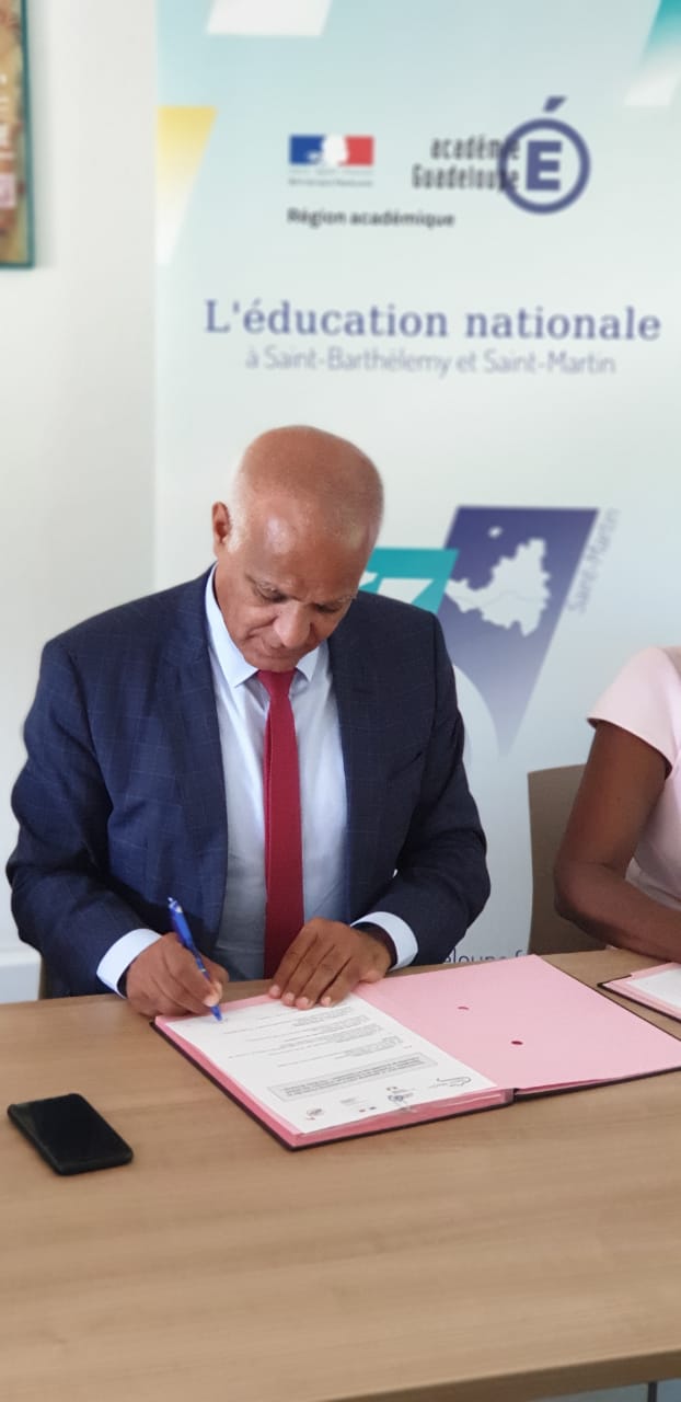 Le recteur Mostafa FOURAR signe deux nouvelles conventions