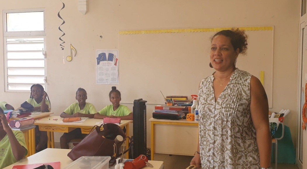 Florence ERELIE, professeure des écoles