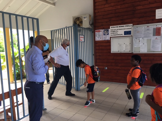 Rentrée des élèves à l'école Marie-Antoinette Richards avec le président le COM de Saint-Martin