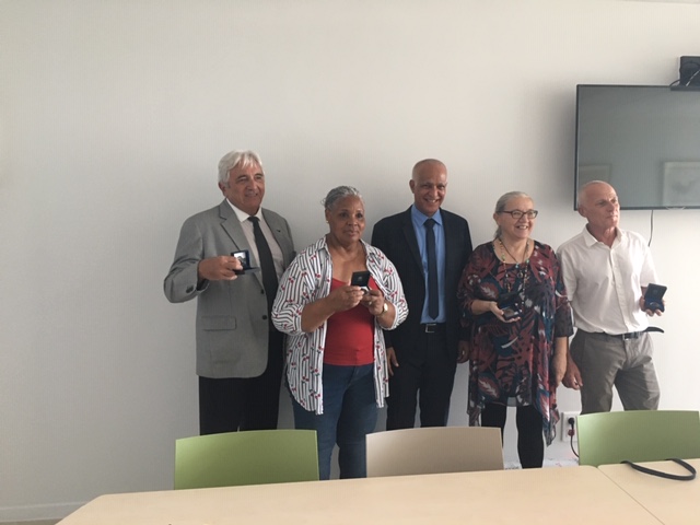 Les futurs retraités avec le recteur 