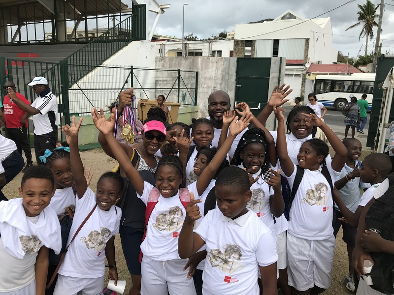 Les élèves et M. MORMECK