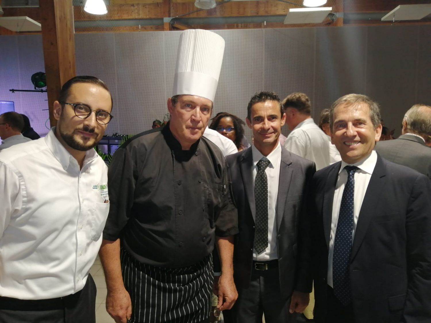 Félicitations aux professeurs et aux équipes encadrantes