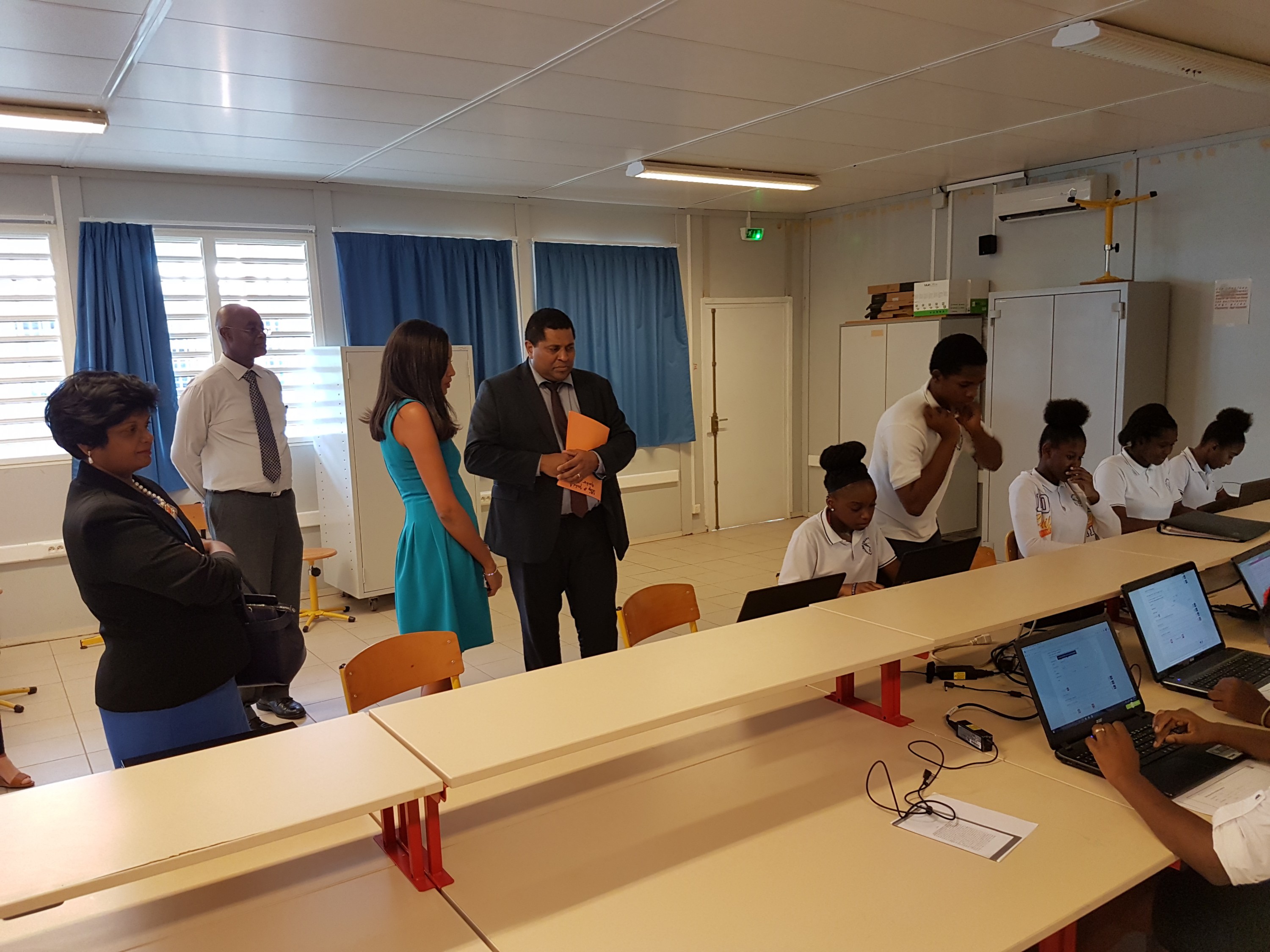 Visite de M. le Recteur au collège de Quartier d'Orléans le 20 décembre 2016